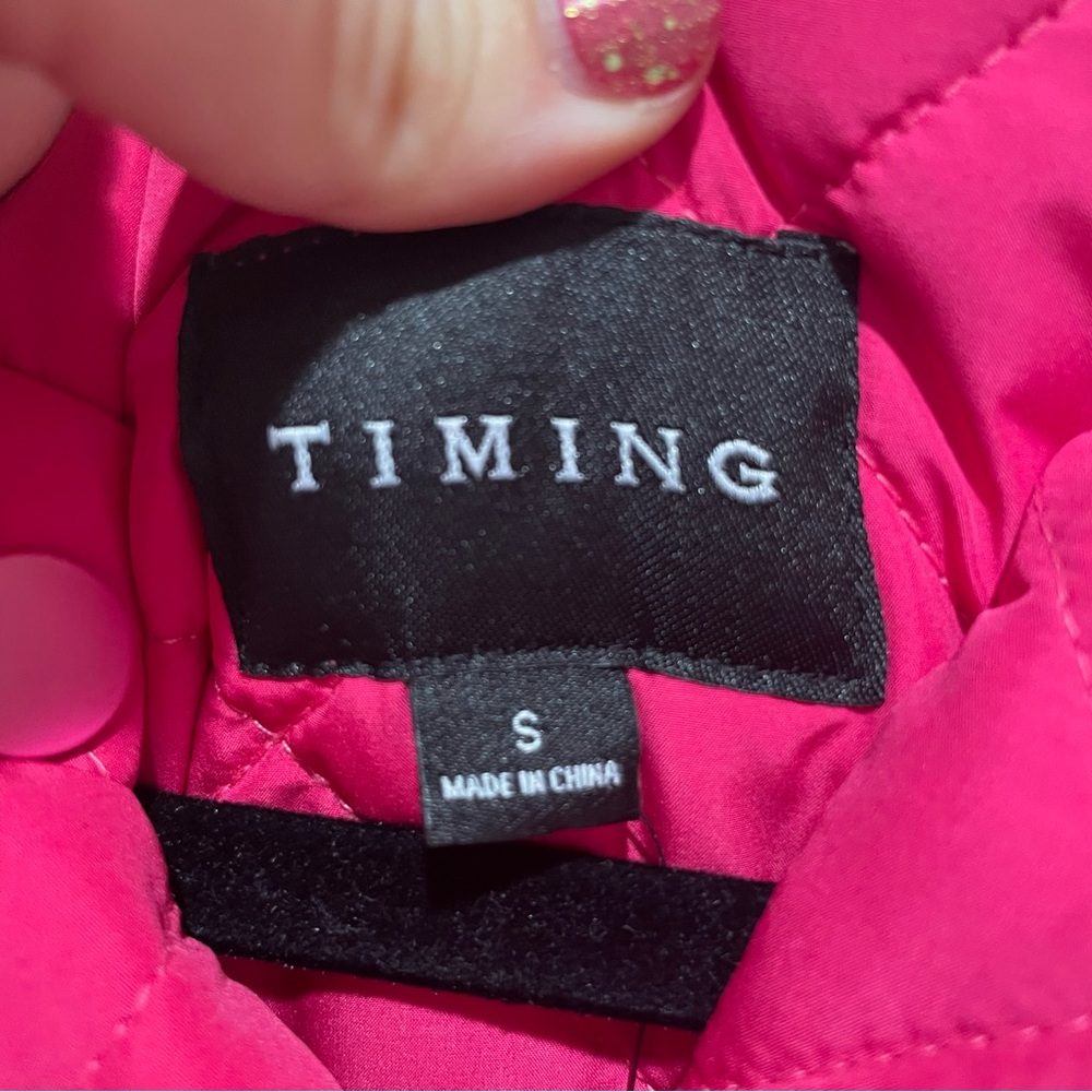 Timing Ruffle Cap Sleeve Quilted Midi Jacket Hot Pink Women’s Size Small New - Picture 10 of 12